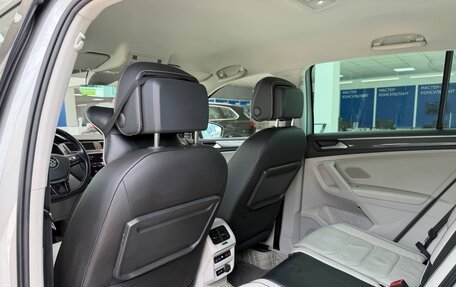 Volkswagen Tiguan II, 2019 год, 2 490 000 рублей, 15 фотография