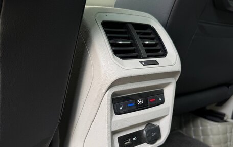 Volkswagen Tiguan II, 2019 год, 2 490 000 рублей, 18 фотография