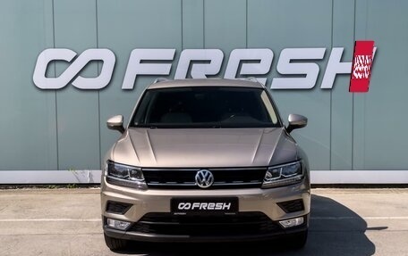 Volkswagen Tiguan II, 2017 год, 2 830 000 рублей, 3 фотография