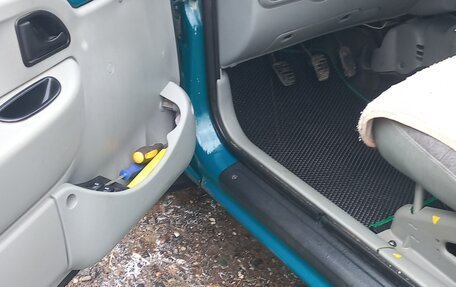 Renault Kangoo II рестайлинг, 2004 год, 450 000 рублей, 8 фотография