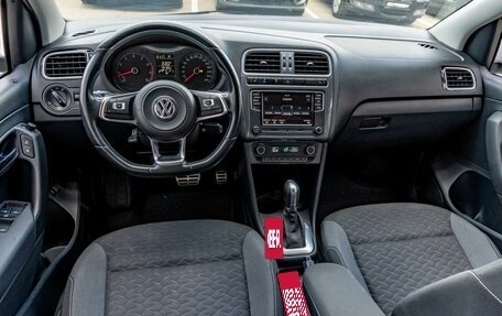 Volkswagen Polo VI (EU Market), 2018 год, 1 399 000 рублей, 6 фотография
