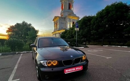 BMW 1 серия, 2007 год, 670 000 рублей, 1 фотография