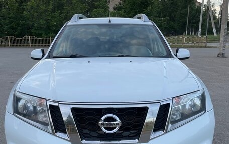 Nissan Terrano III, 2014 год, 1 000 000 рублей, 1 фотография