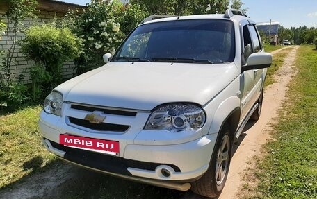Chevrolet Niva I рестайлинг, 2013 год, 700 000 рублей, 4 фотография
