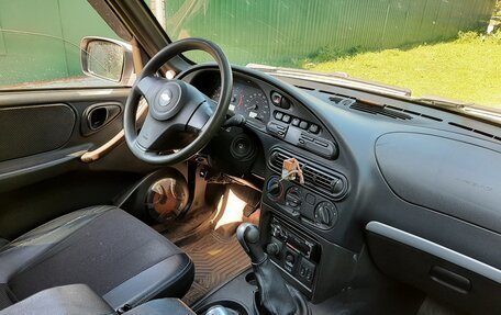 Chevrolet Niva I рестайлинг, 2013 год, 700 000 рублей, 29 фотография
