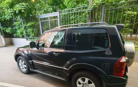Mitsubishi Pajero III рестайлинг, 2006 год, 1 000 000 рублей, 10 фотография