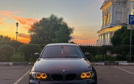 BMW 1 серия, 2007 год, 670 000 рублей, 2 фотография