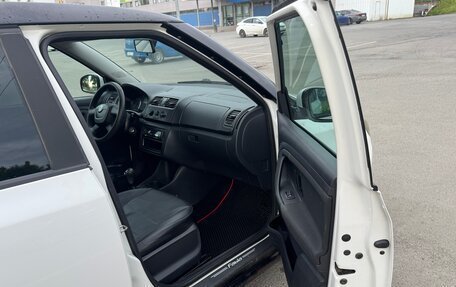 Skoda Fabia II, 2011 год, 440 000 рублей, 10 фотография