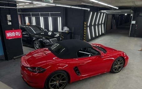 Porsche Boxster, 2018 год, 7 050 000 рублей, 2 фотография