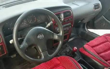 Nissan Primera II рестайлинг, 1991 год, 25 000 рублей, 3 фотография