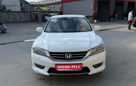 Honda Accord IX рестайлинг, 2013 год, 1 400 000 рублей, 8 фотография