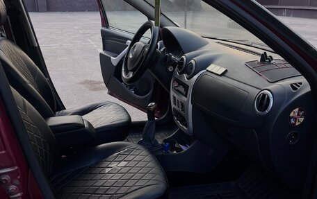 Renault Sandero I, 2013 год, 750 000 рублей, 25 фотография