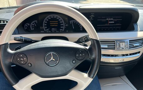 Mercedes-Benz S-Класс, 2010 год, 2 500 000 рублей, 15 фотография