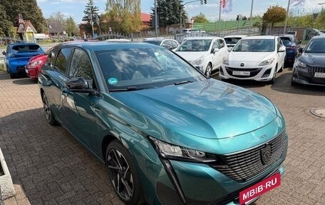 Peugeot 308, 2022 год, 2 188 000 рублей, 3 фотография