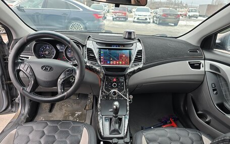 Hyundai Elantra V, 2015 год, 900 000 рублей, 2 фотография