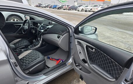 Hyundai Elantra V, 2015 год, 900 000 рублей, 6 фотография