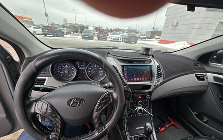 Hyundai Elantra V, 2015 год, 900 000 рублей, 9 фотография