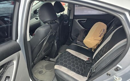 Hyundai Elantra V, 2015 год, 900 000 рублей, 11 фотография