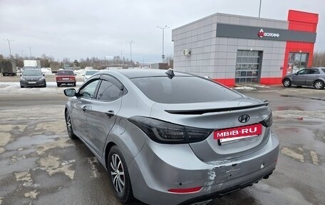 Hyundai Elantra V, 2015 год, 900 000 рублей, 16 фотография