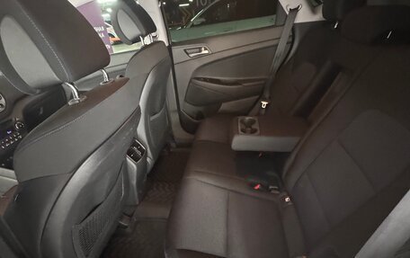 Hyundai Tucson III, 2018 год, 2 100 000 рублей, 9 фотография