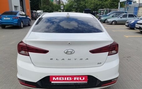 Hyundai Elantra VI рестайлинг, 2019 год, 1 600 000 рублей, 3 фотография