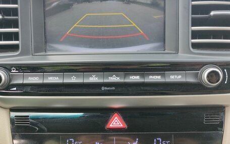 Hyundai Elantra VI рестайлинг, 2019 год, 1 600 000 рублей, 12 фотография