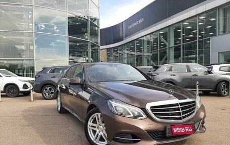 Mercedes-Benz E-Класс, 2013 год, 1 690 000 рублей, 1 фотография