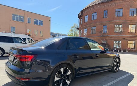 Audi A4, 2017 год, 2 700 000 рублей, 2 фотография