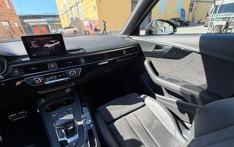 Audi A4, 2017 год, 2 700 000 рублей, 13 фотография