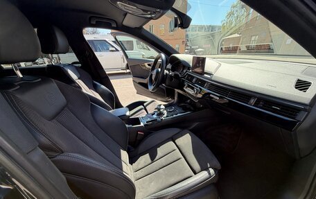 Audi A4, 2017 год, 2 700 000 рублей, 14 фотография