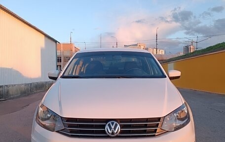Volkswagen Polo VI (EU Market), 2017 год, 1 100 000 рублей, 2 фотография