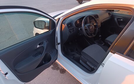 Volkswagen Polo VI (EU Market), 2017 год, 1 100 000 рублей, 11 фотография