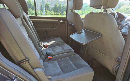 Volkswagen Touran III, 2013 год, 928 000 рублей, 12 фотография