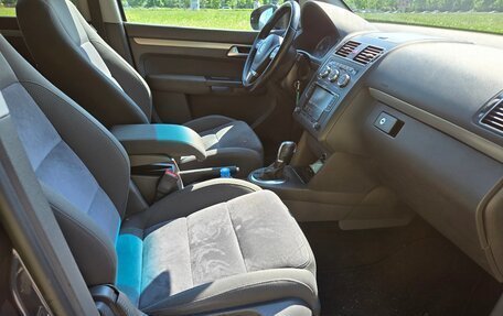 Volkswagen Touran III, 2013 год, 928 000 рублей, 17 фотография