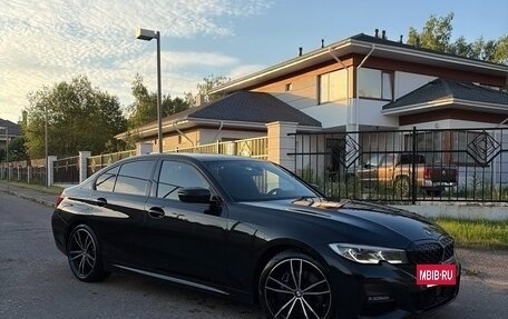 BMW 3 серия, 2019 год, 4 080 000 рублей, 14 фотография