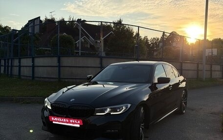 BMW 3 серия, 2019 год, 4 080 000 рублей, 15 фотография