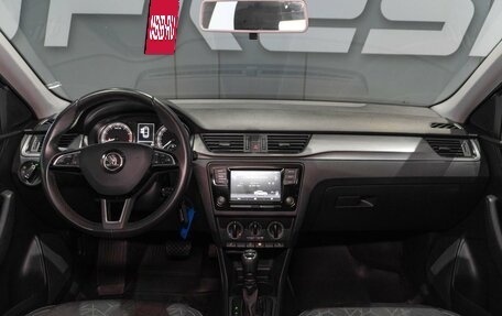 Skoda Rapid I, 2019 год, 1 369 000 рублей, 10 фотография