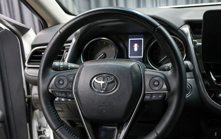 Toyota Camry, 2022 год, 3 227 000 рублей, 18 фотография