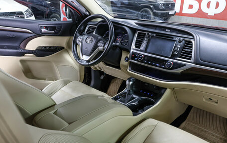 Toyota Highlander III, 2014 год, 2 497 000 рублей, 9 фотография