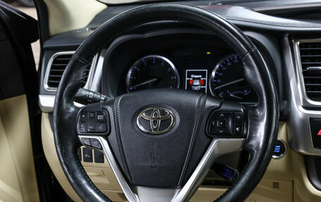 Toyota Highlander III, 2014 год, 2 497 000 рублей, 15 фотография