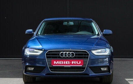Audi A4, 2012 год, 1 250 000 рублей, 2 фотография