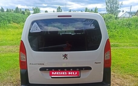 Peugeot Partner II рестайлинг 2, 2010 год, 850 000 рублей, 3 фотография