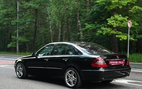Mercedes-Benz E-Класс, 2007 год, 1 900 000 рублей, 4 фотография