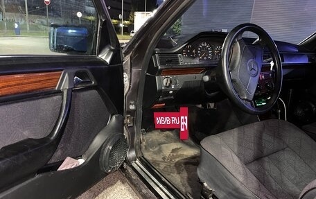 Mercedes-Benz E-Класс, 1994 год, 500 000 рублей, 10 фотография