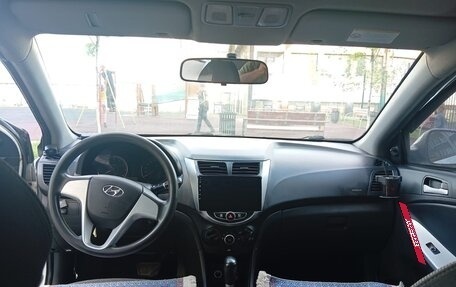 Hyundai Solaris II рестайлинг, 2013 год, 850 000 рублей, 6 фотография