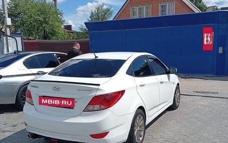 Hyundai Solaris II рестайлинг, 2013 год, 850 000 рублей, 9 фотография