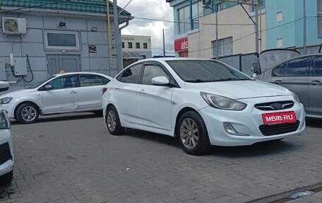 Hyundai Solaris II рестайлинг, 2013 год, 850 000 рублей, 15 фотография
