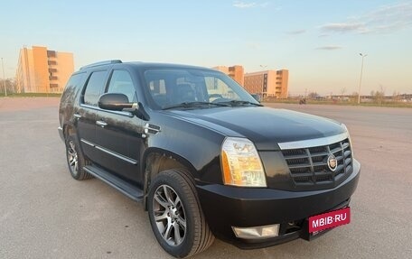 Cadillac Escalade III, 2007 год, 1 300 000 рублей, 6 фотография