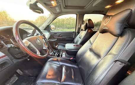 Cadillac Escalade III, 2007 год, 1 300 000 рублей, 16 фотография