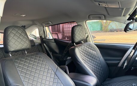 Toyota RAV4, 2017 год, 1 190 000 рублей, 6 фотография